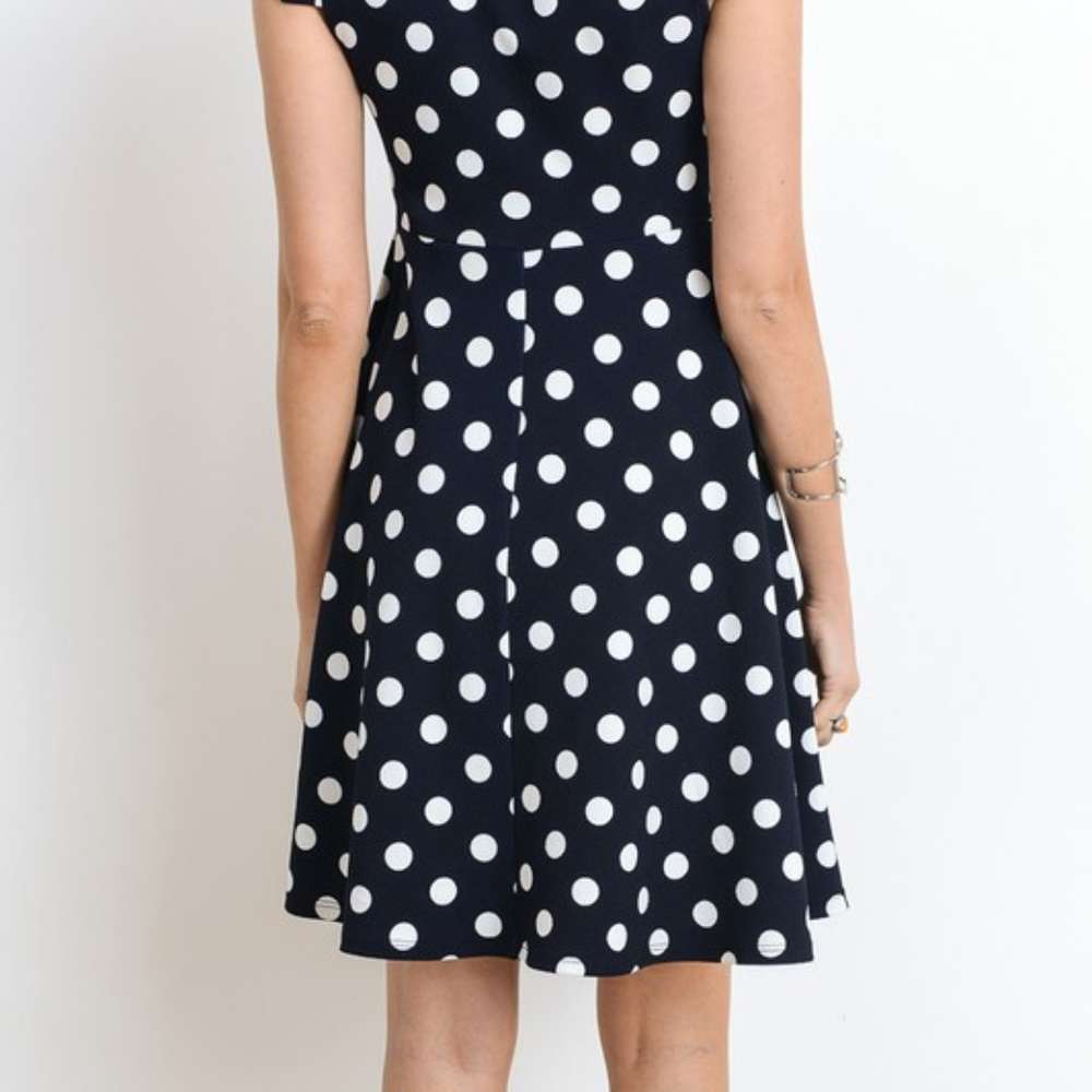 Polka Dot V-Neck Maternity Dress - Picture 5 of 8